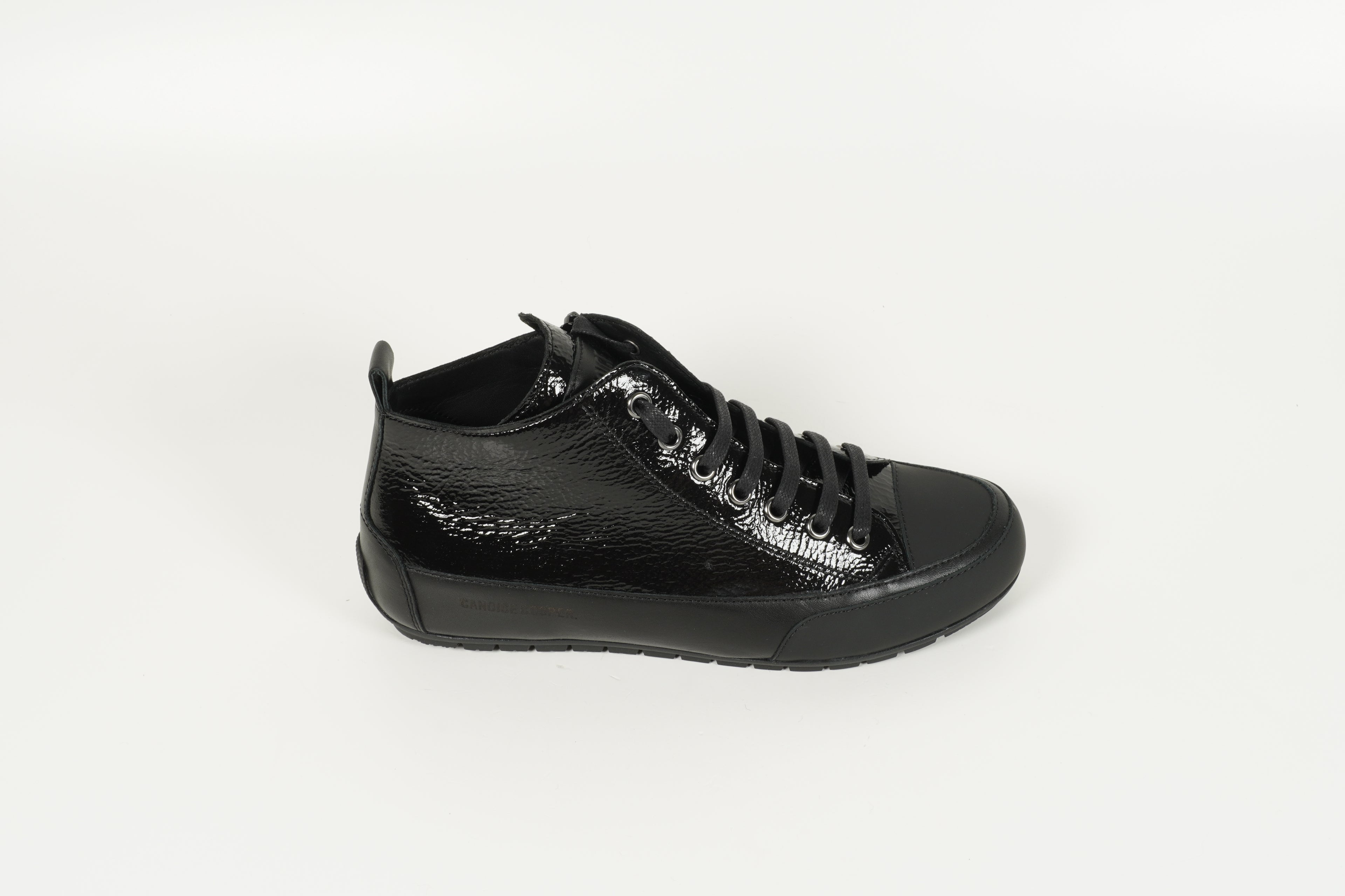 Sneaker Schwarz