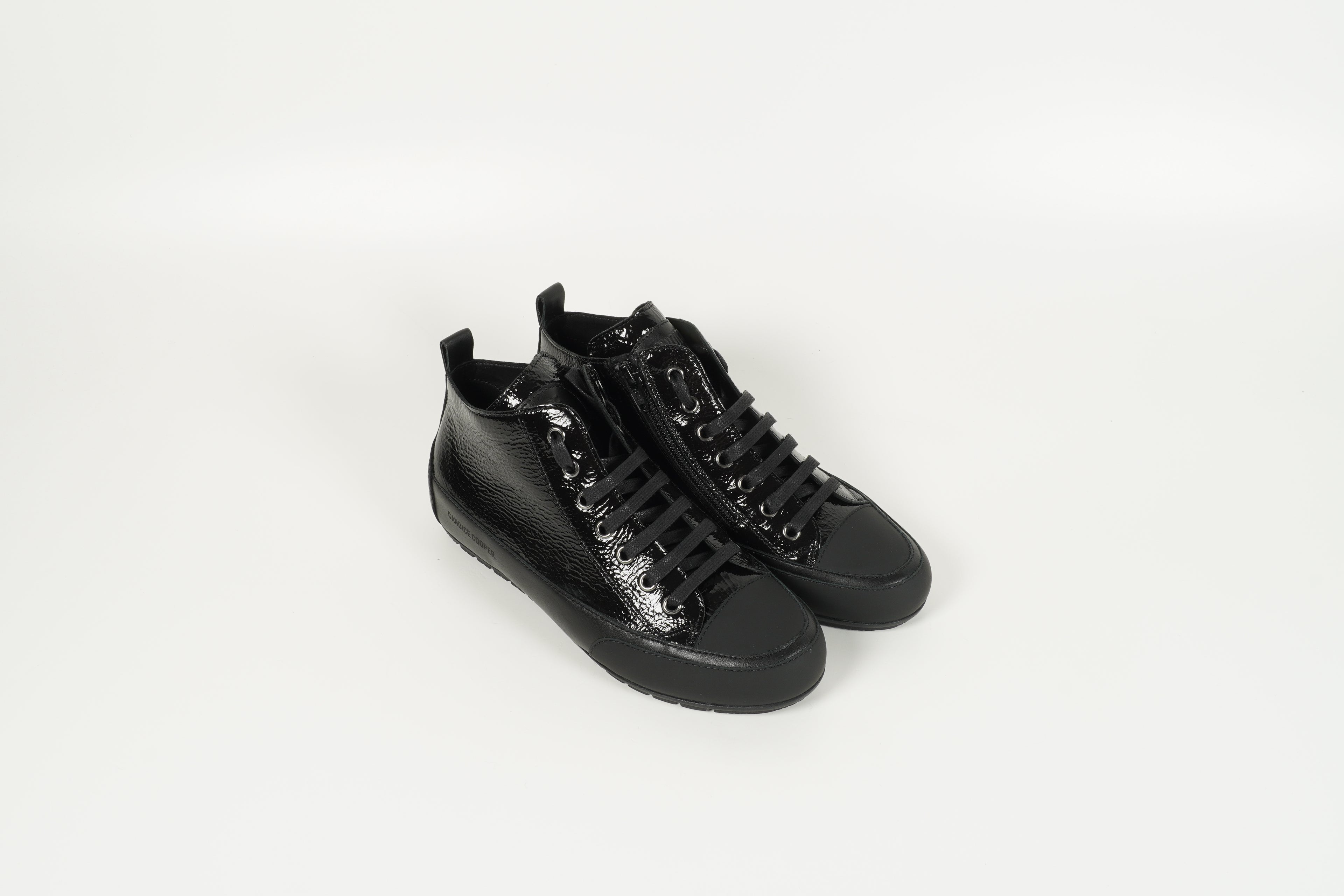 Sneaker Schwarz