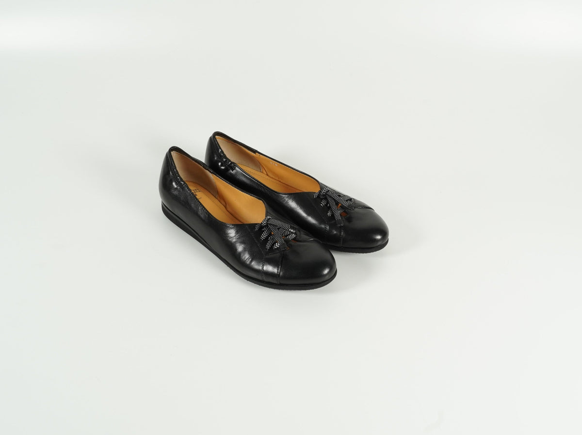 Ballerina Black