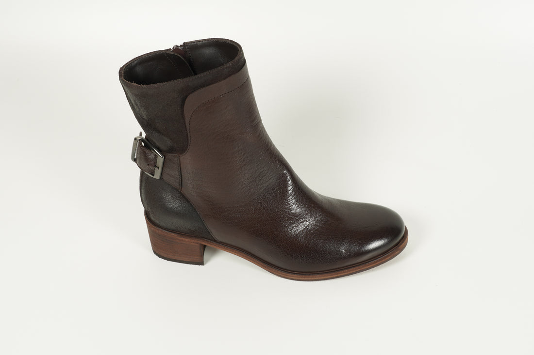 Stiefelette Braun