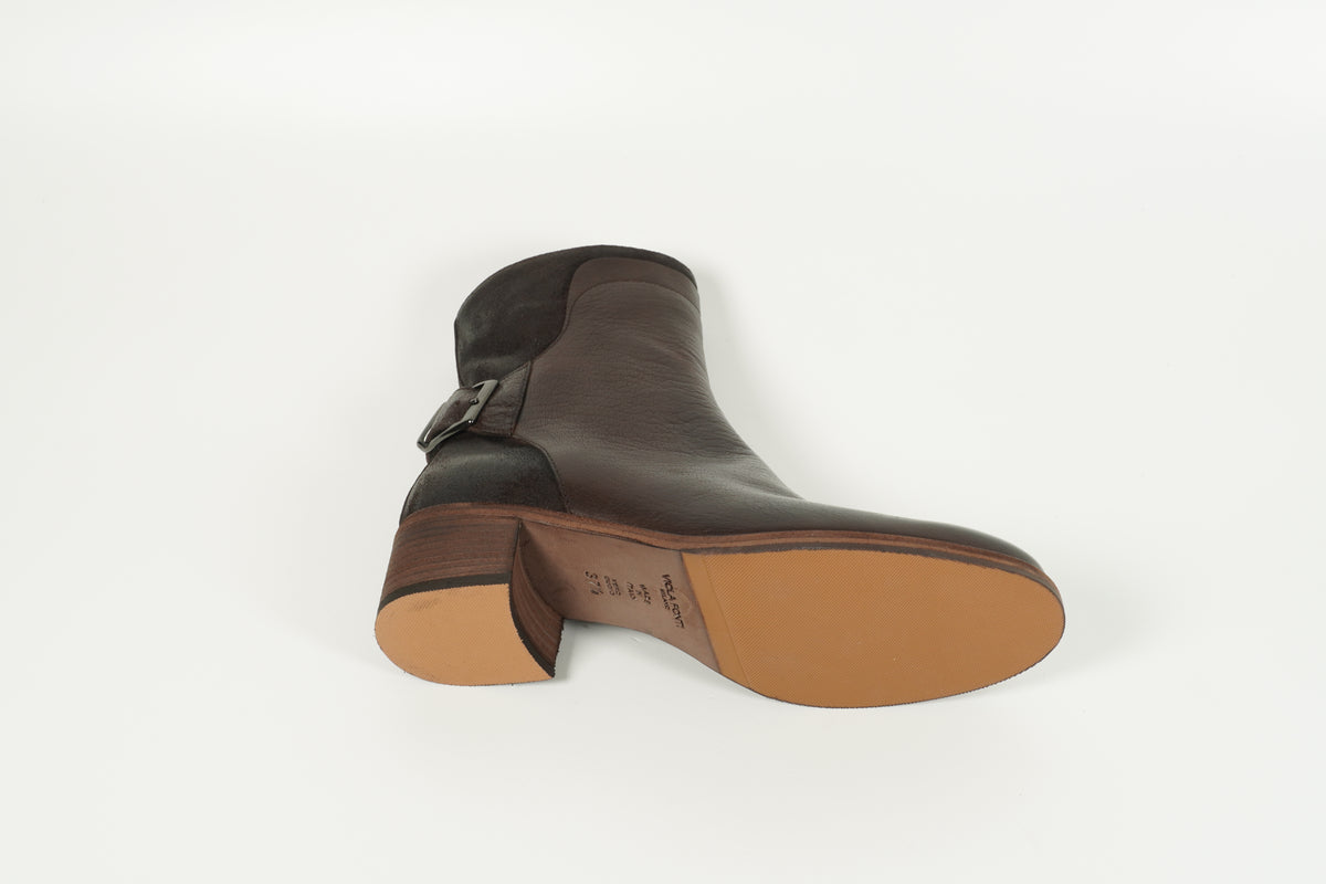 ankle boots brown