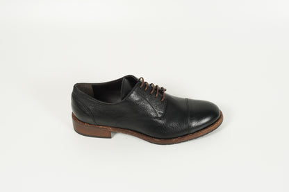 Schnürschuh Schwarz