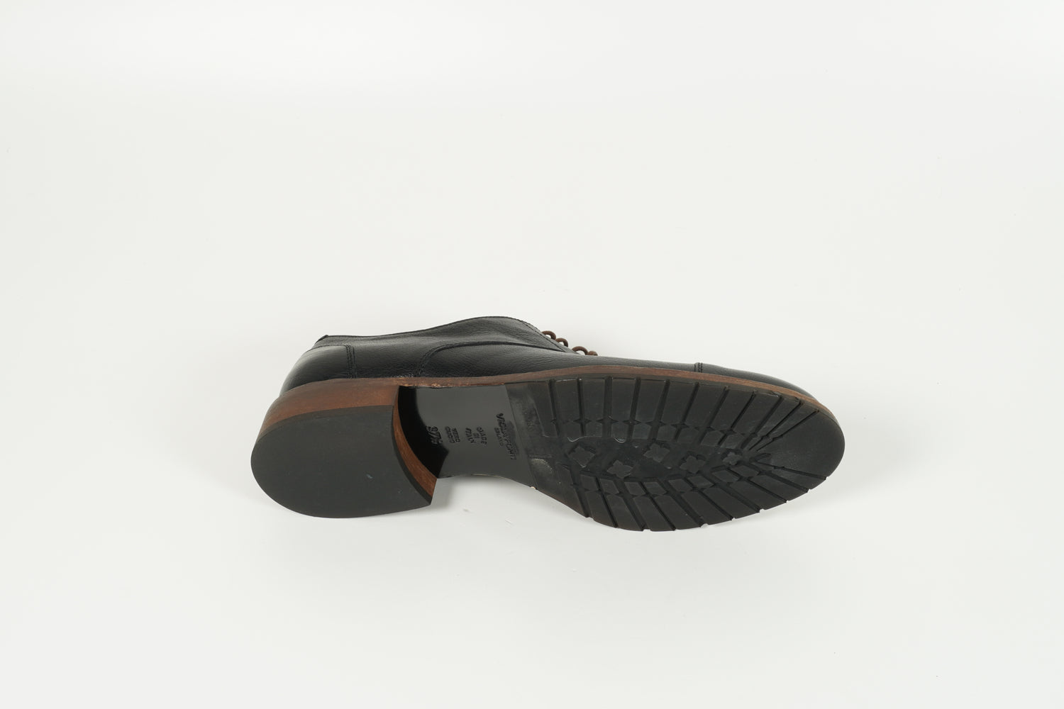 Schnürschuh Schwarz
