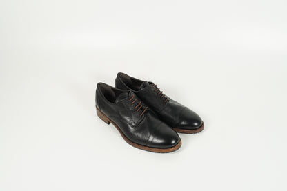 Schnürschuh Schwarz