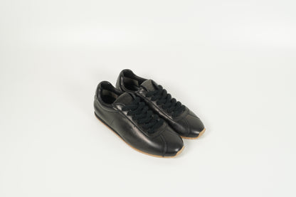 Sneaker Schwarz