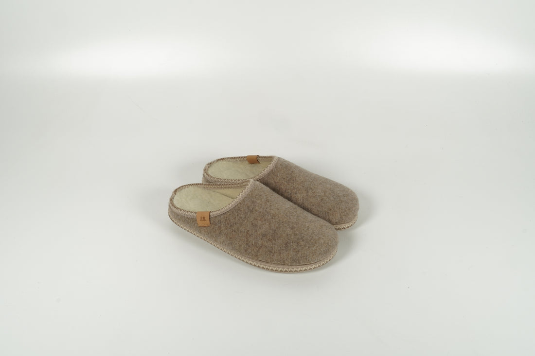 Hausschuhe Beige