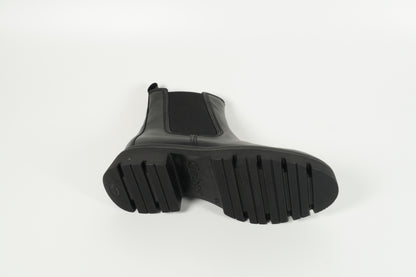 Boot Schwarz