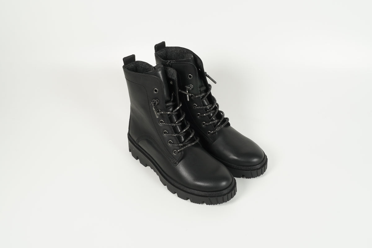 Boot Black