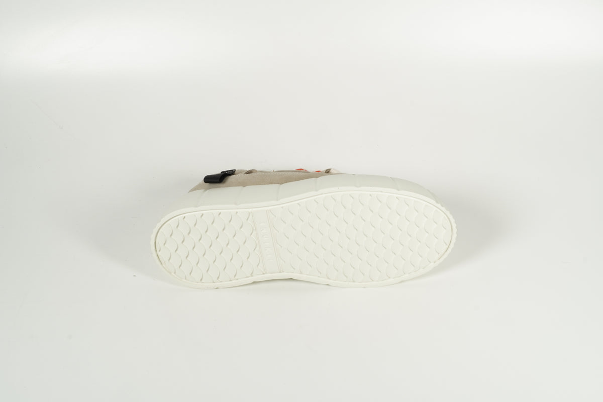 Baskets beiges