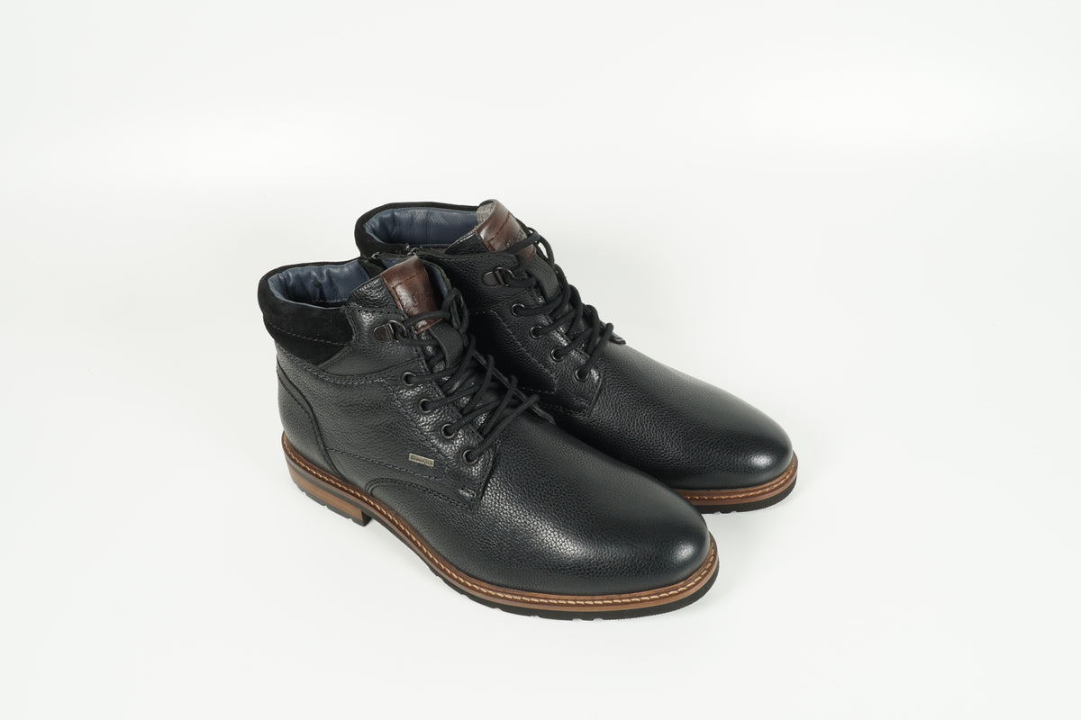 Boot Schwarz