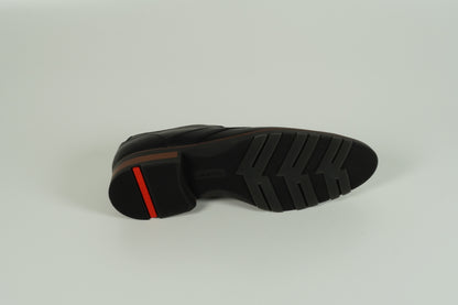 Schnürschuh Schwarz