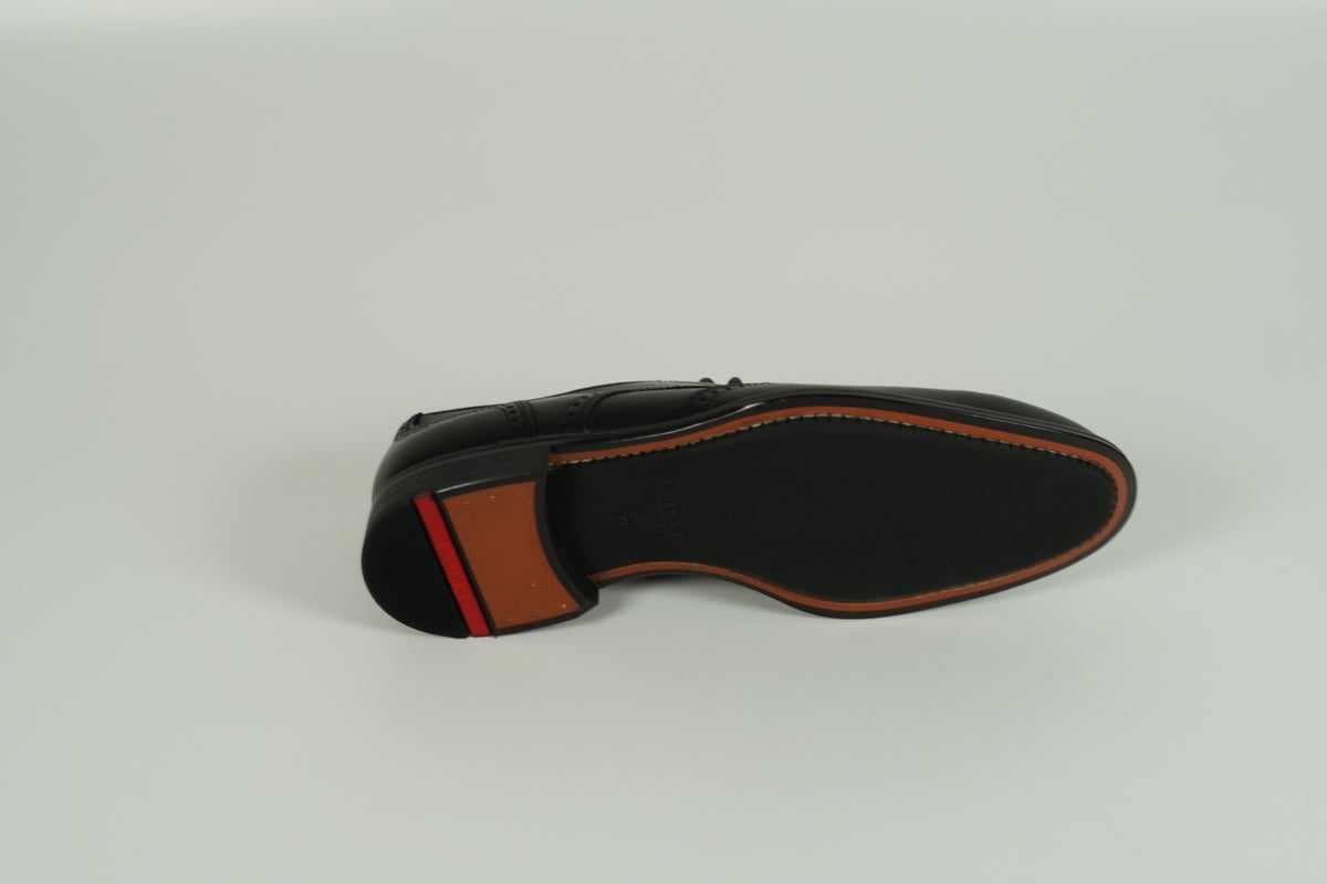 Chaussure à lacets noire