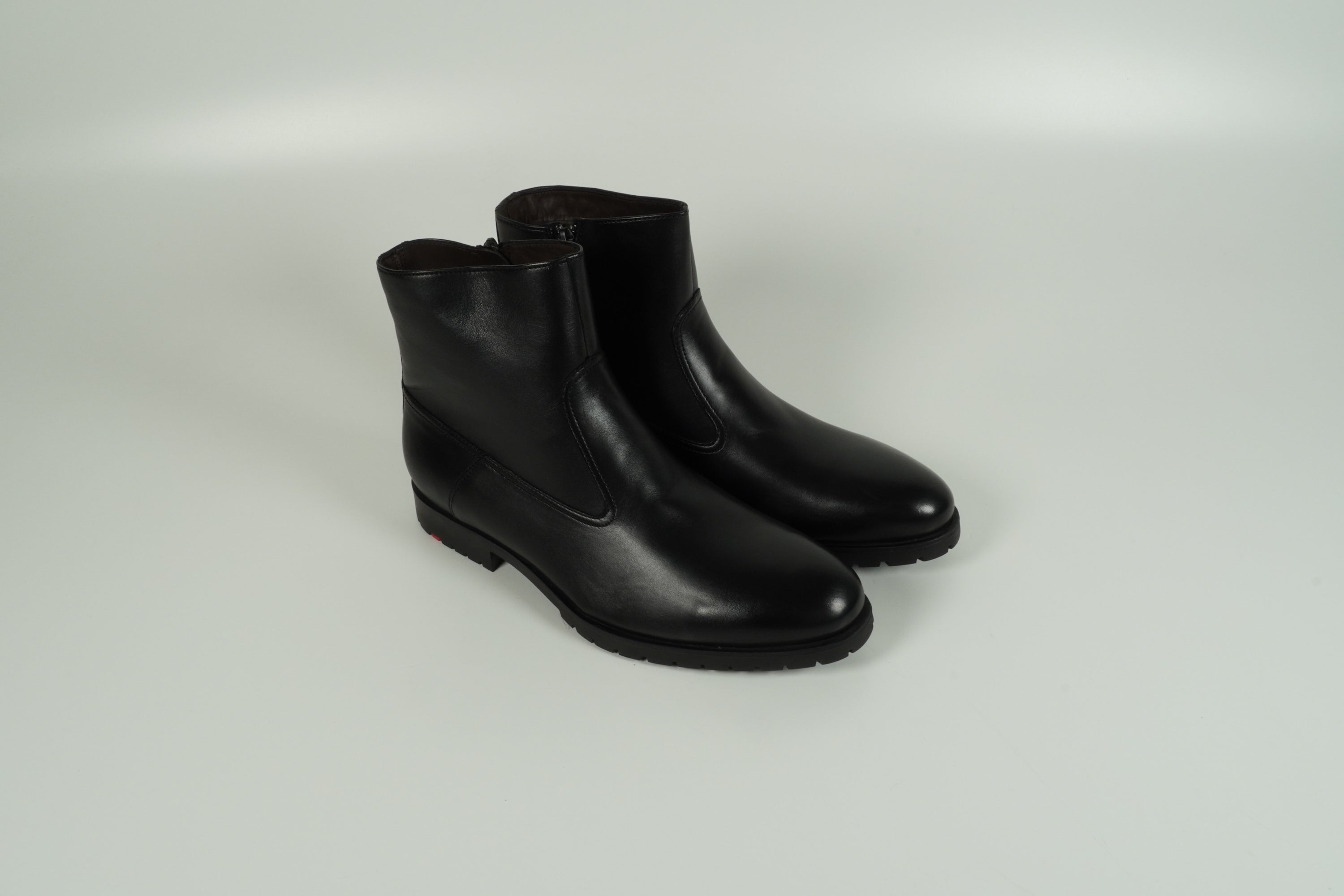 Stiefelette Schwarz gefüttert