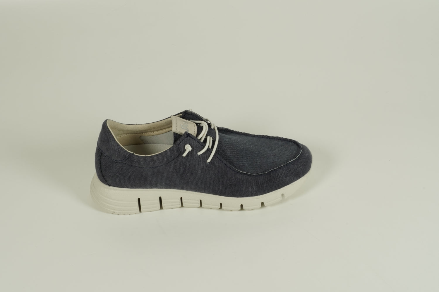 Sneaker Blau