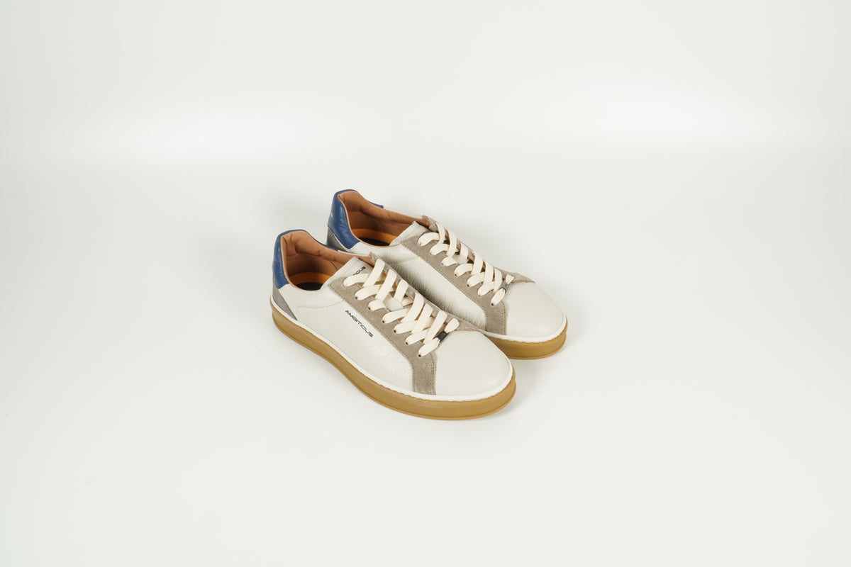 Sneaker White