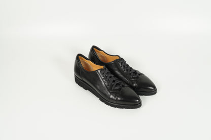 Schnürschuh Schwarz