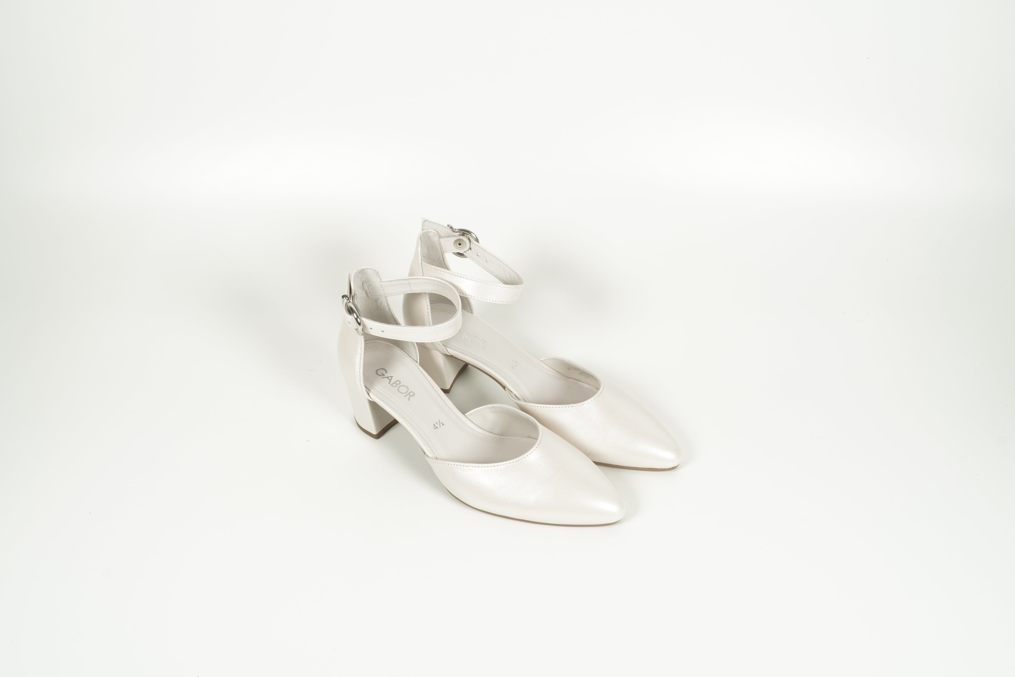 21.340.60 Perlatokid blanc cassé