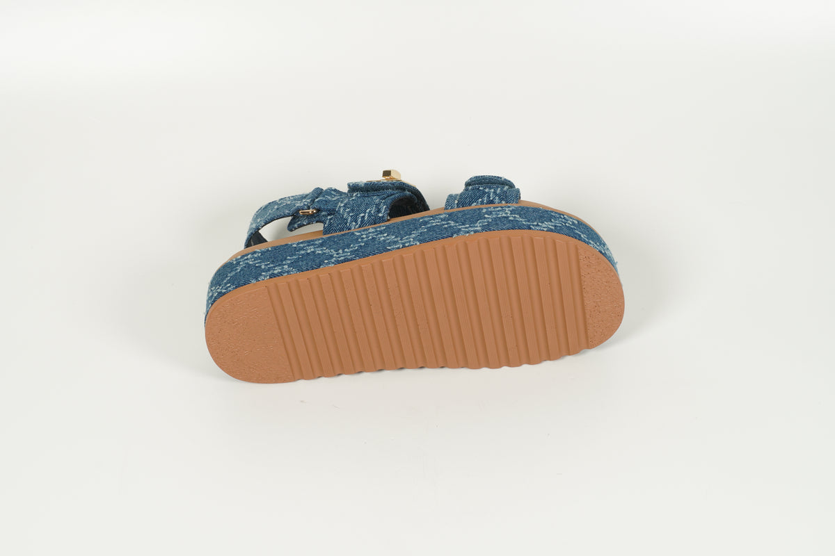 Sandale Blau