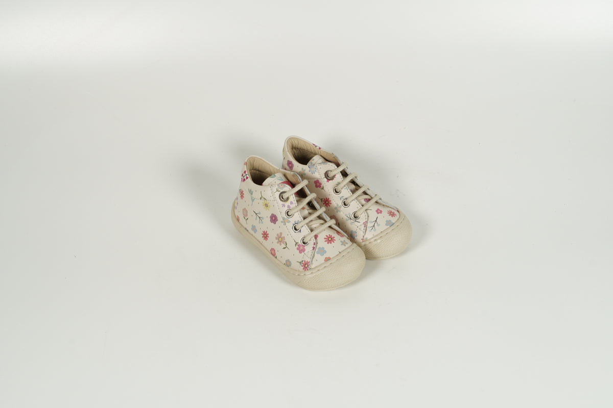 Multi-purpose walking shoes