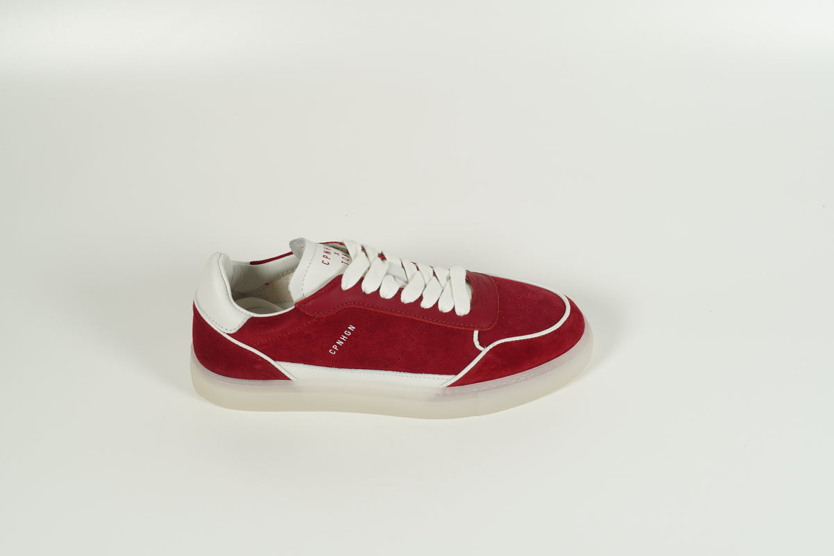 Baskets rouges