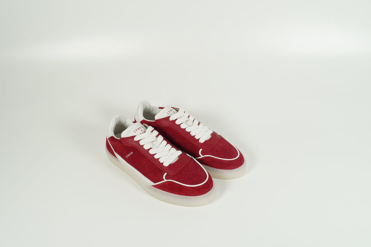 Baskets rouges