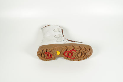 Boot gefüttert Weiss