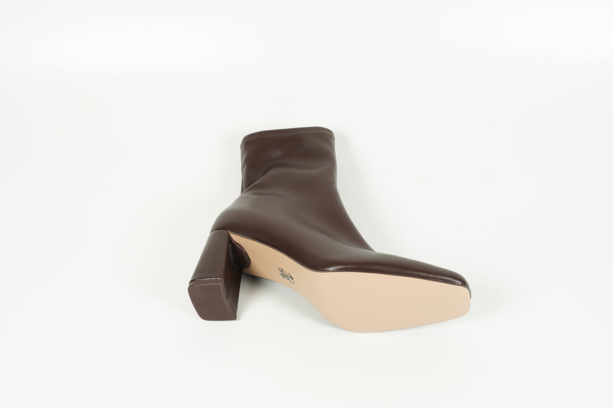 ankle boots brown