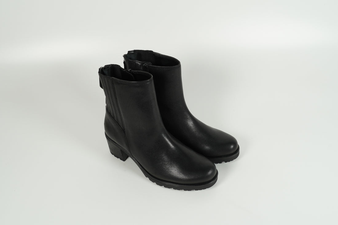 ankle boots black