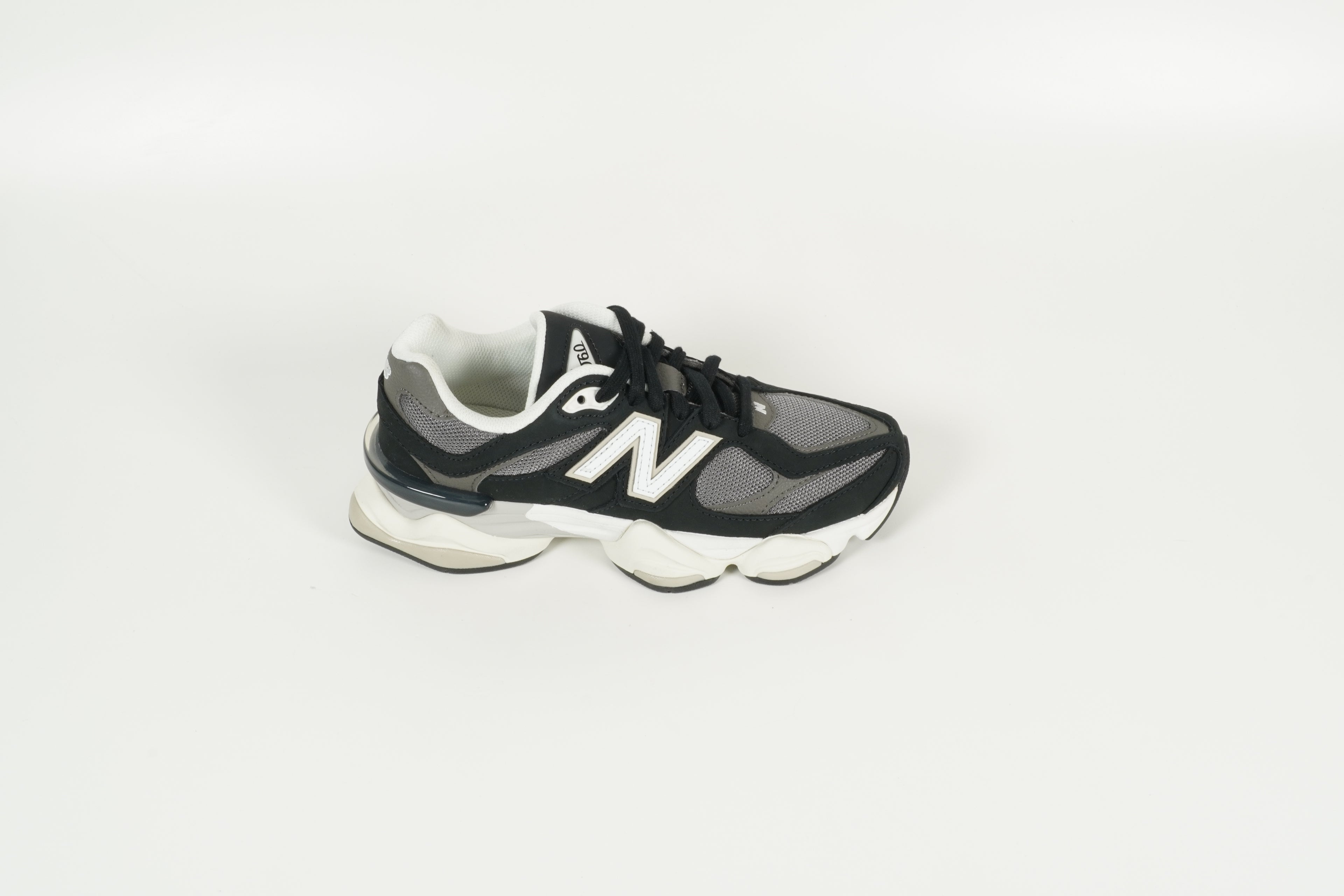 Sneaker U9060 Schwarz