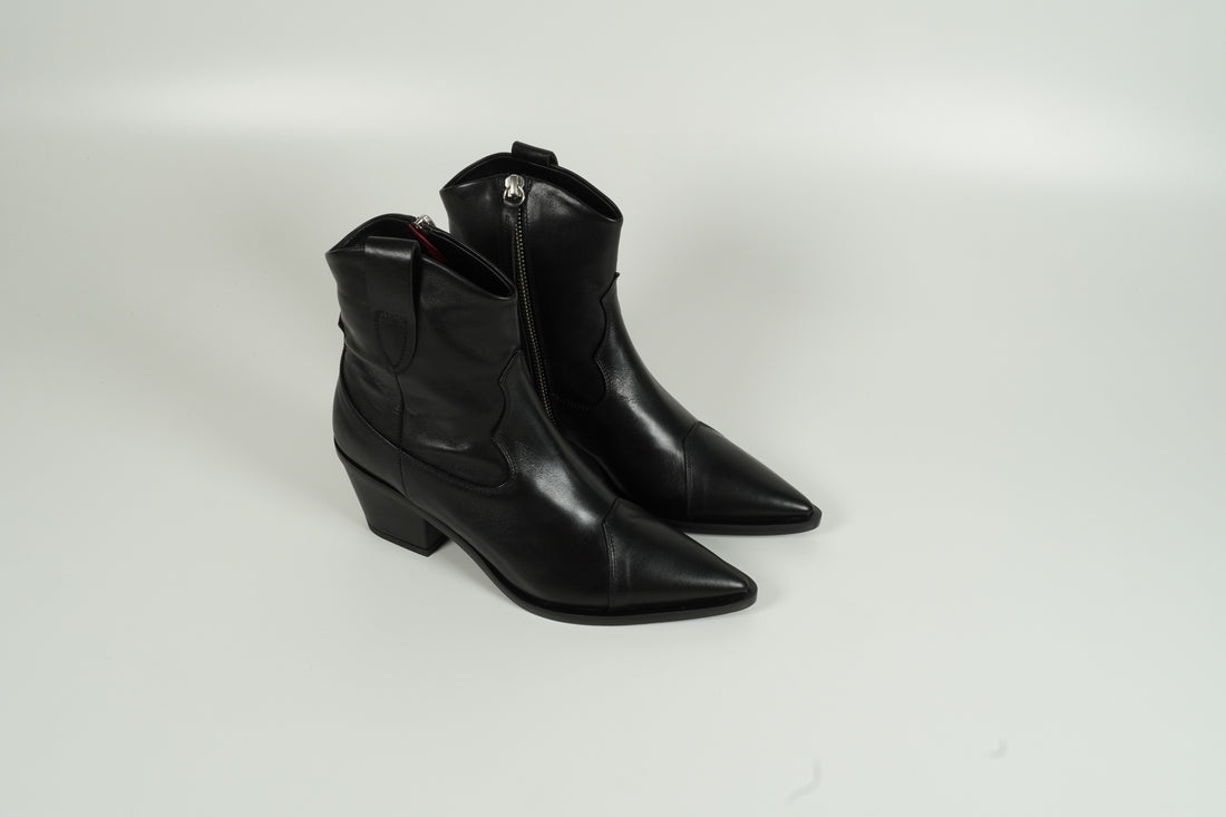 ankle boots black