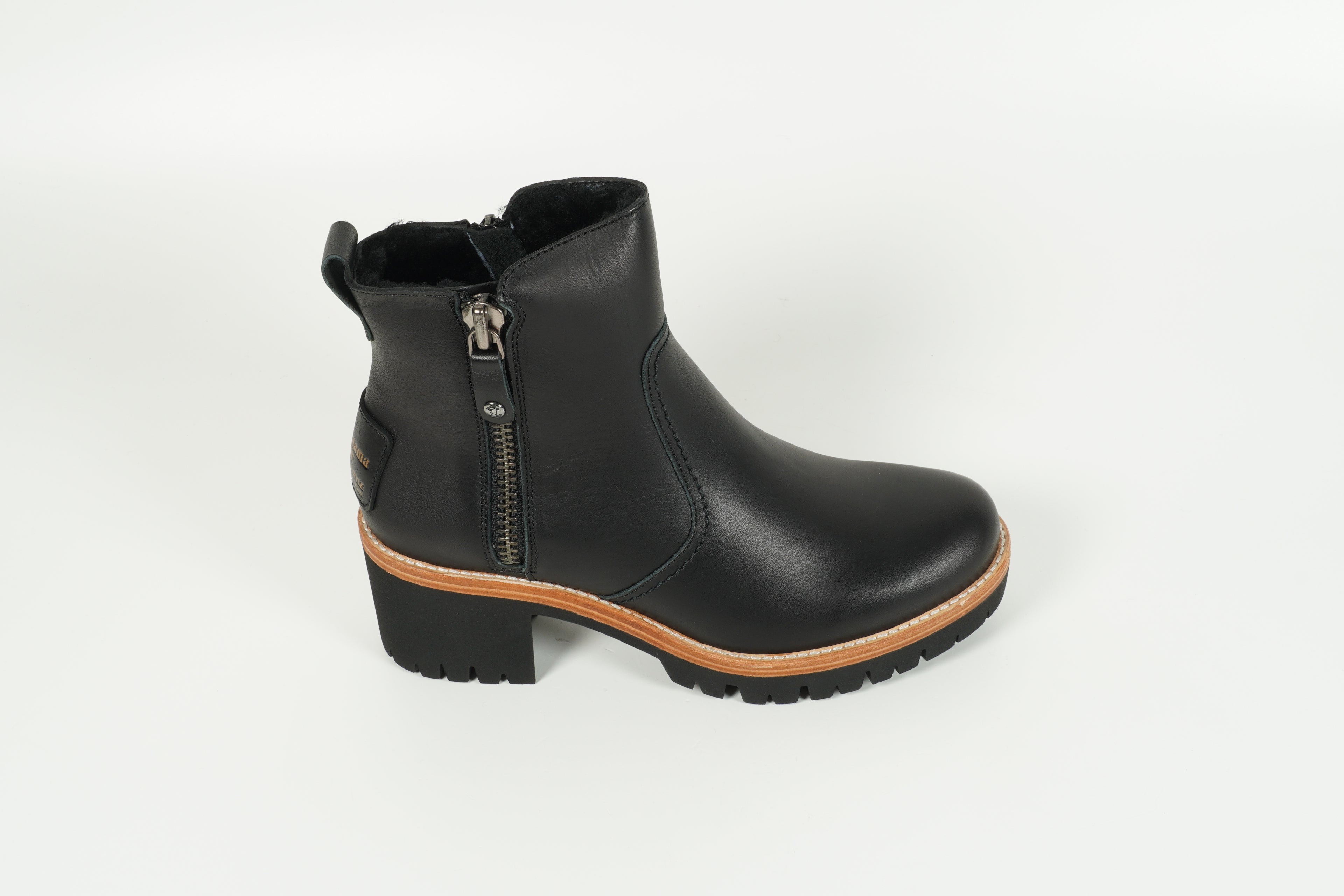 Boot Schwarz