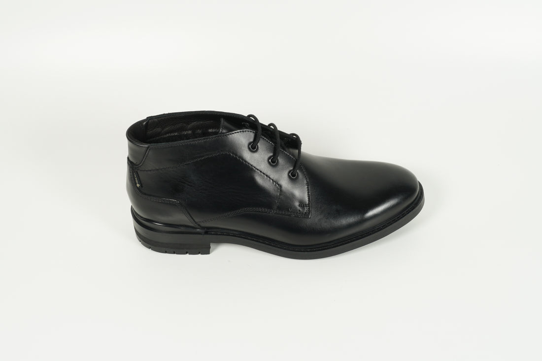 Schnürschuh Schwarz