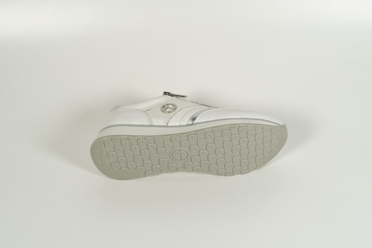 Sneaker White