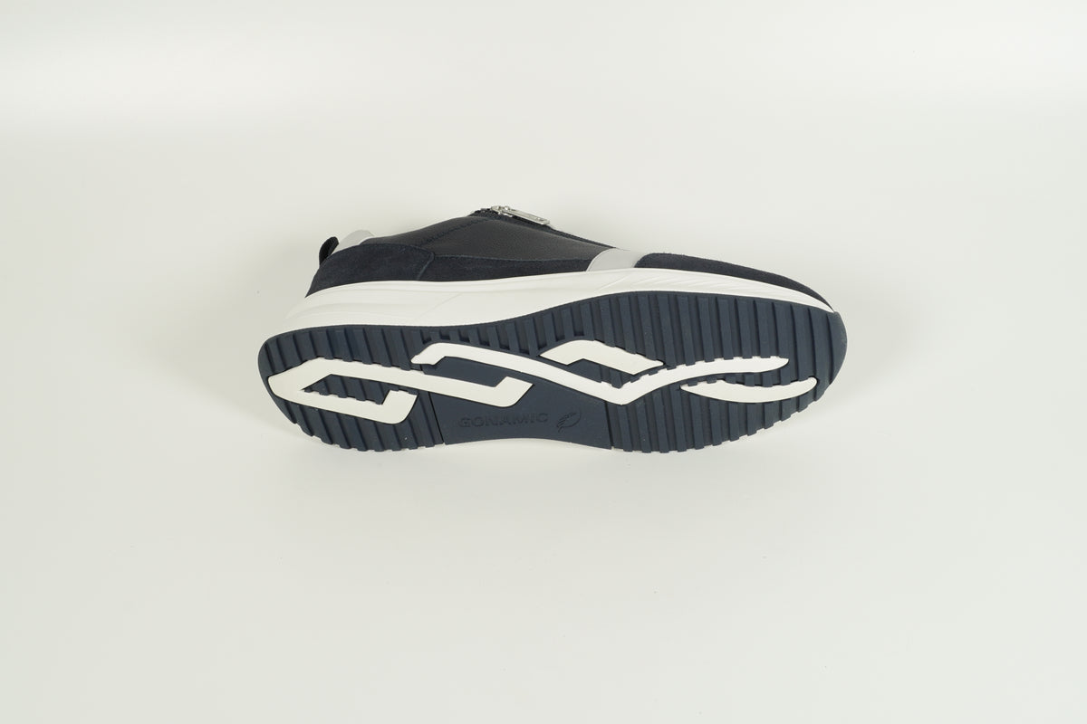 Baskets bleues