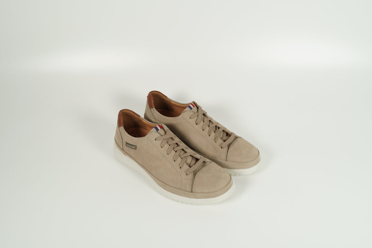 Baskets beiges