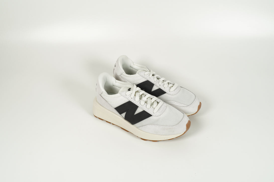 Sneaker Grau