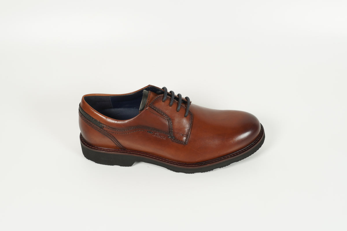 Chaussure à lacets marron