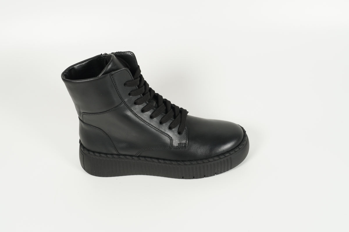 Schnürschuh Schwarz
