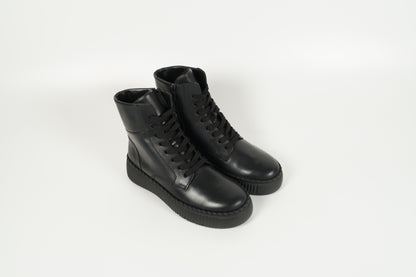 Schnürschuh Schwarz