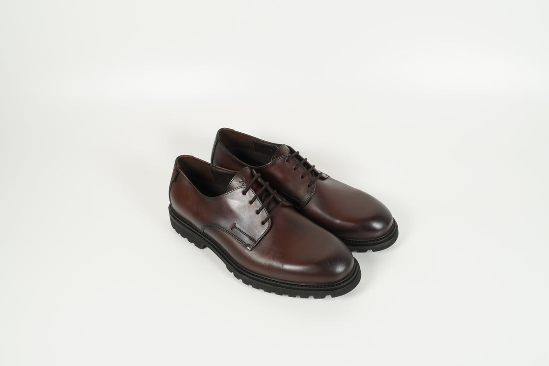 Schnürschuh Braun