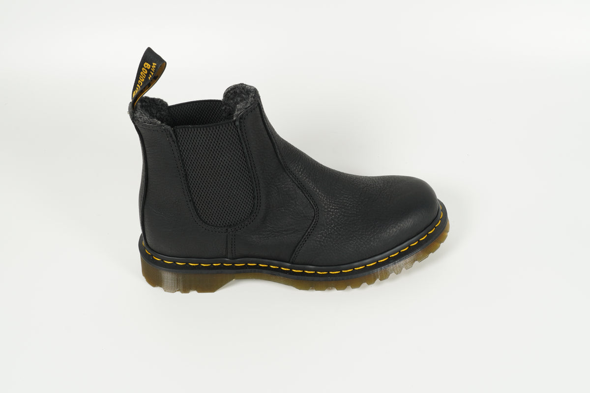 Chelsea lined black
