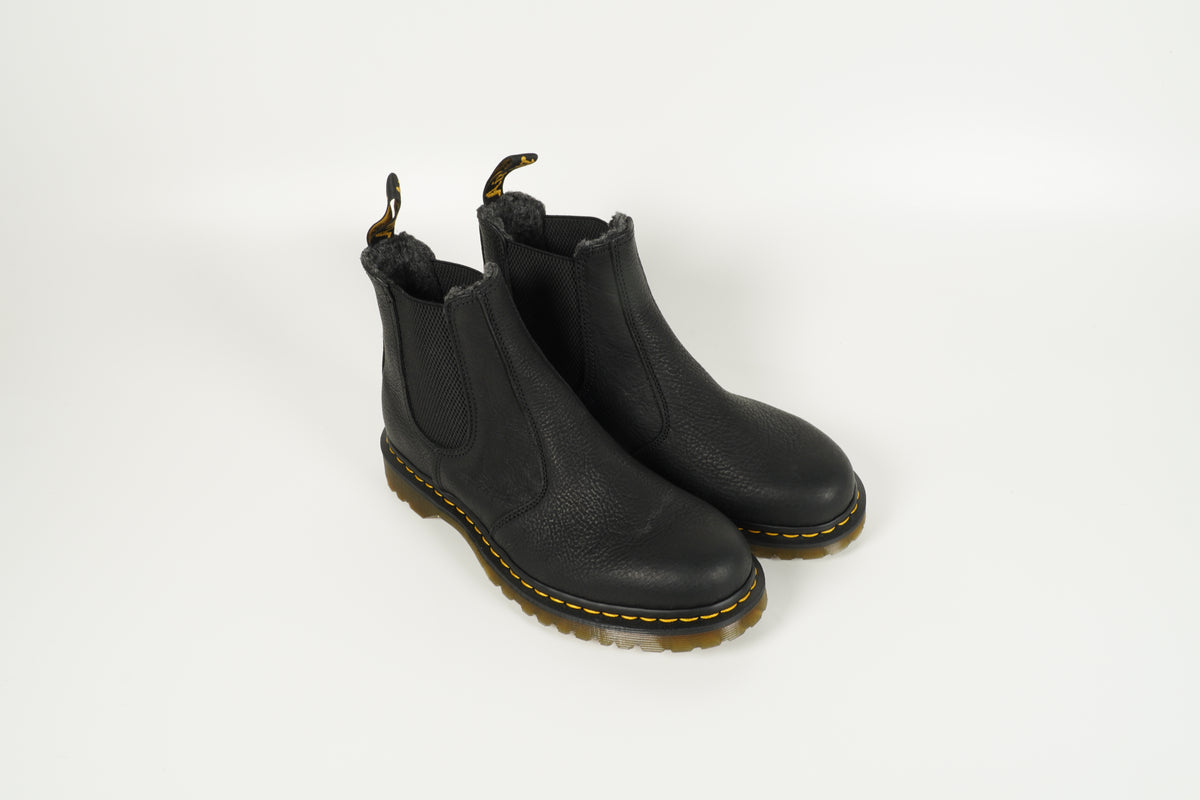 Chelsea lined black