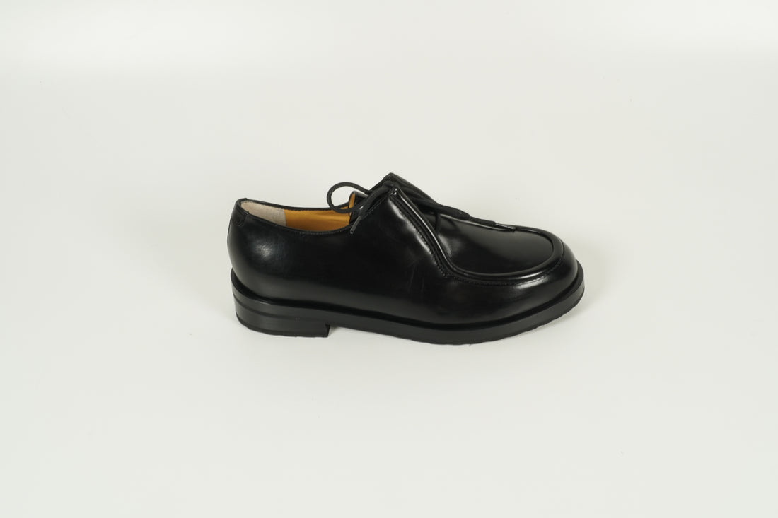 Schnürschuh Schwarz