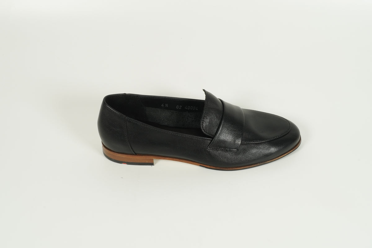 Moccasin Black