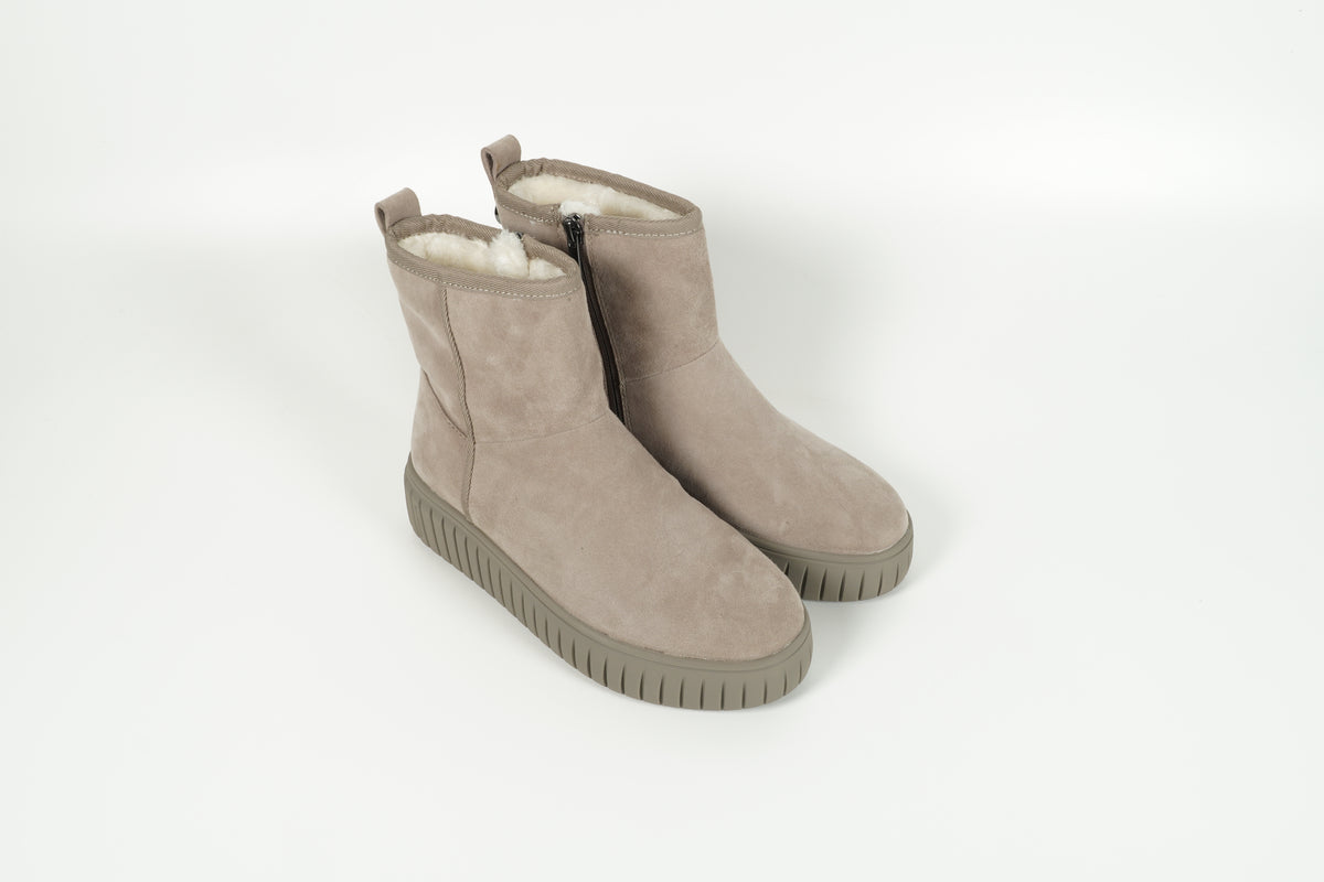Boot gefüttert Grau