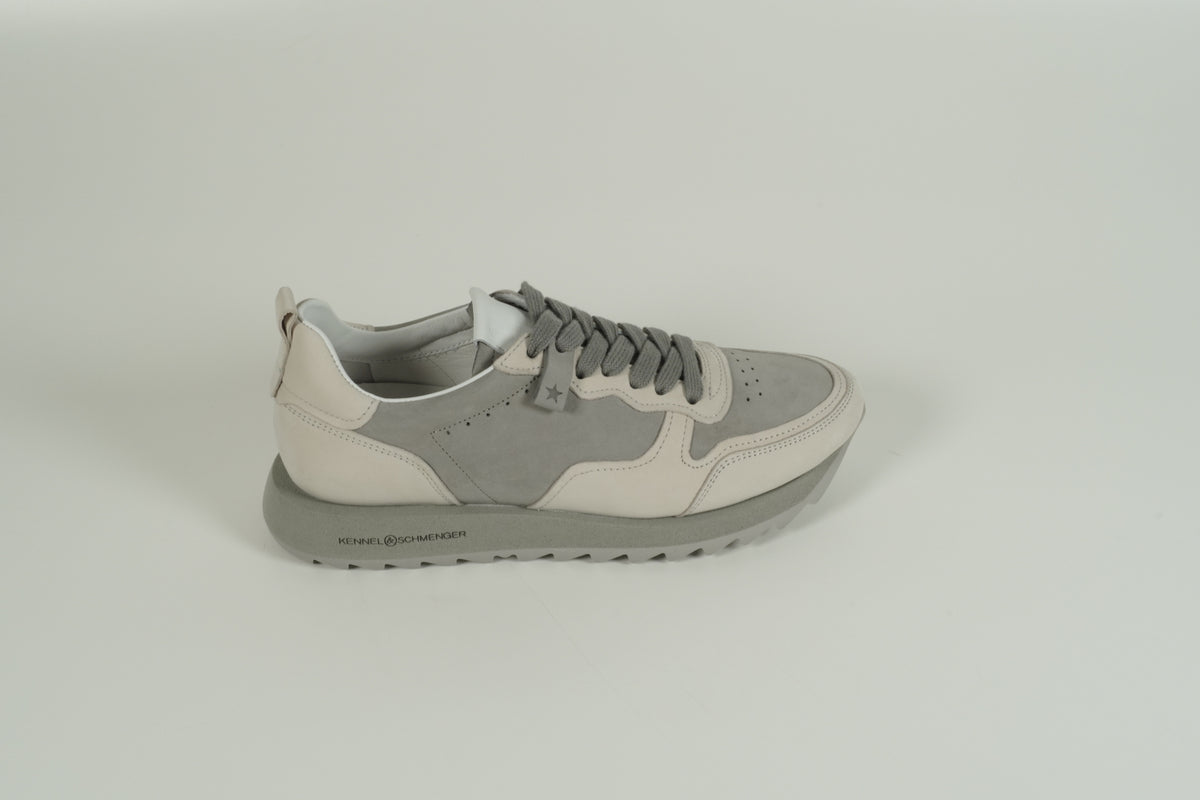 Baskets grises