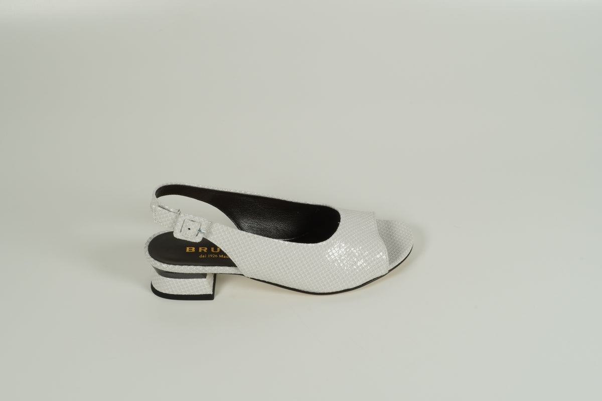 Sandal White