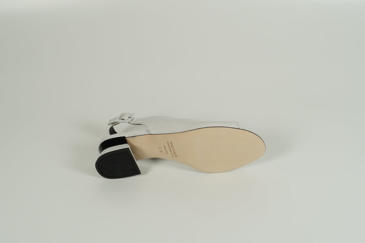 Sandal White