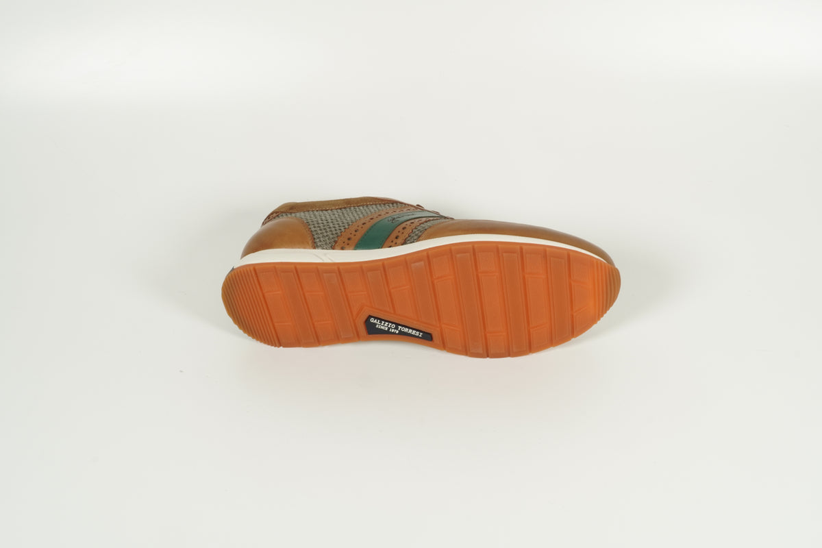 Sneaker Brown