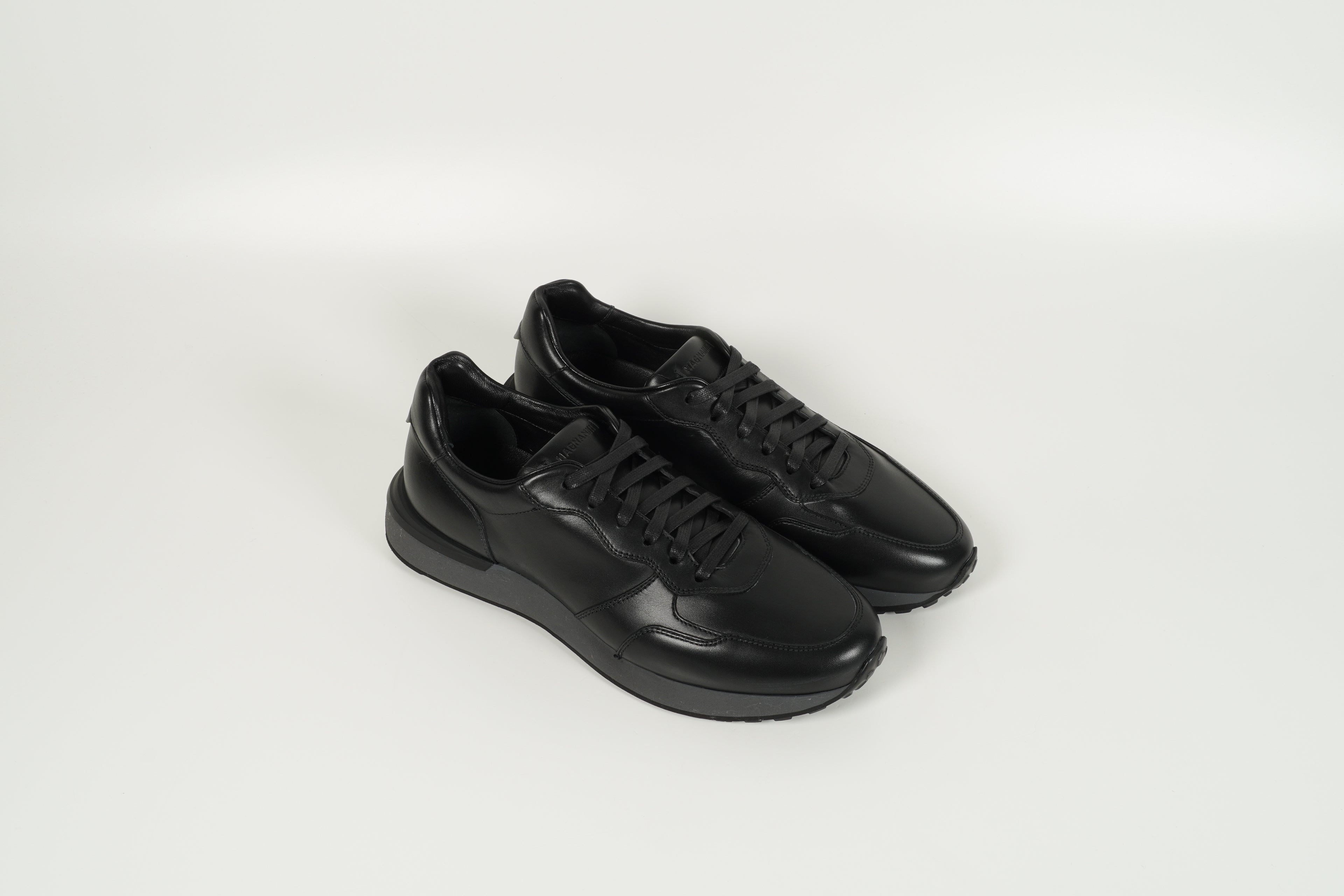 Sneaker Schwarz